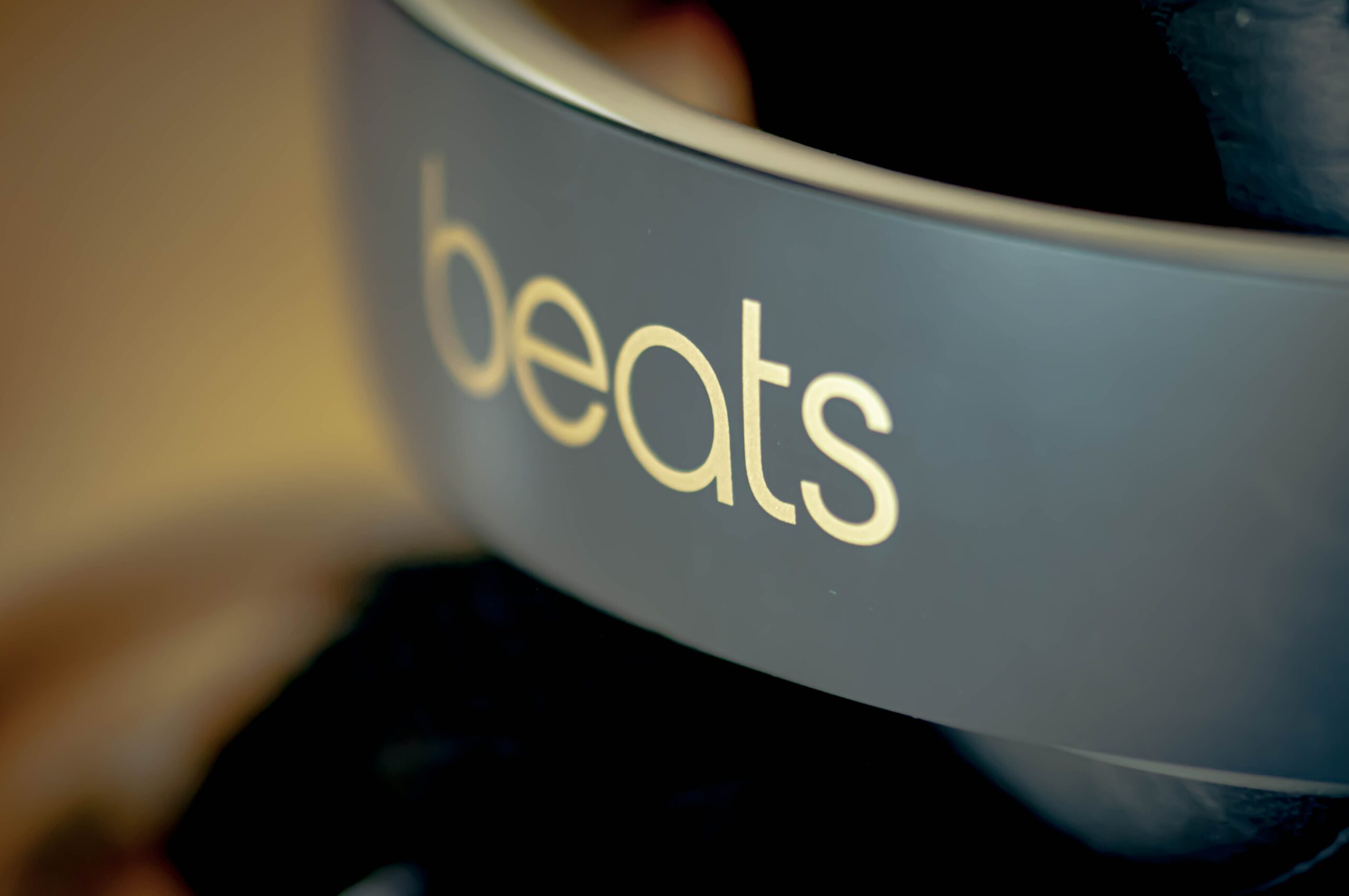 You are currently viewing Reseting beats studio wireless headphones